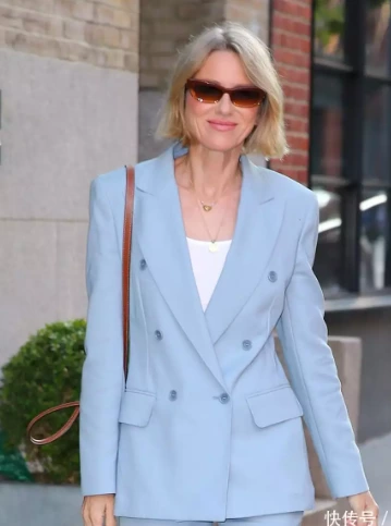 Age anxiety, retreat, retreat! Naomi suit look disassembly
