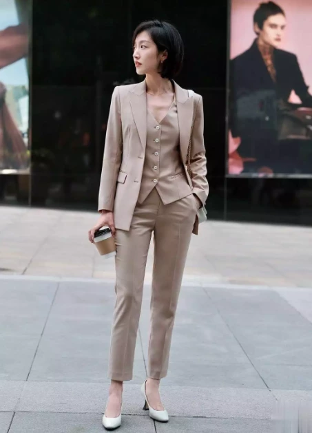 Suits Perfect for Fashion Beginners! Stylish and foolproof.